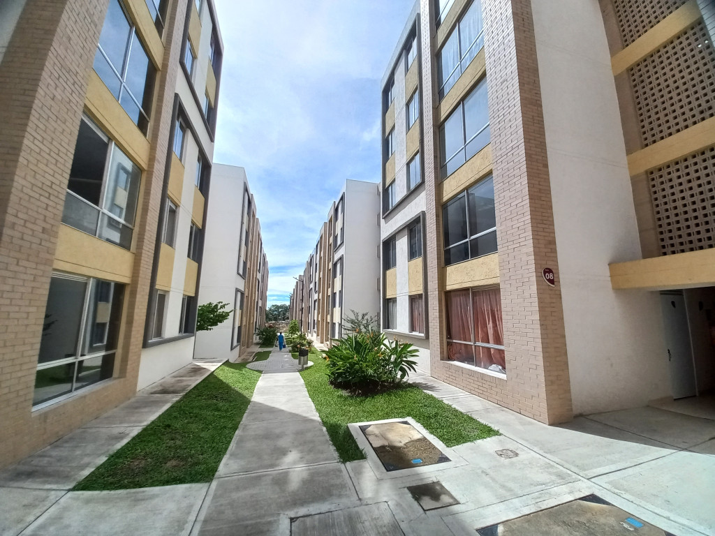Apartamento En Arriendo - C.r Escarlata Piso 2 Sin Ascensor, Ibagué