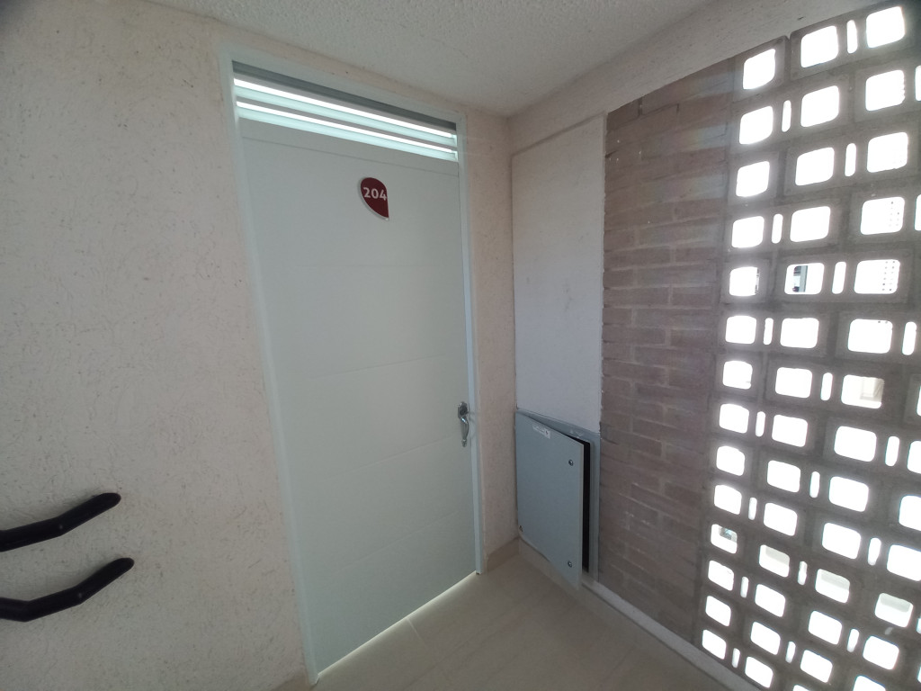 Apartamento En Arriendo - C.r Escarlata Piso 2 Sin Ascensor, Ibagué
