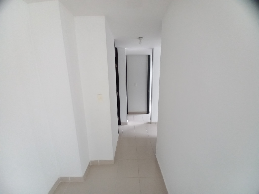 Apartamento En Venta - C.r Reservas De Bilbao Piso 9, Ibagué