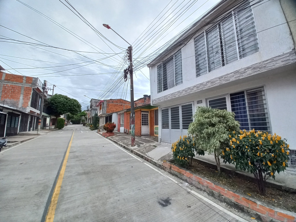 Casa En Venta - Urbanizacion Vasconia, Ibagué