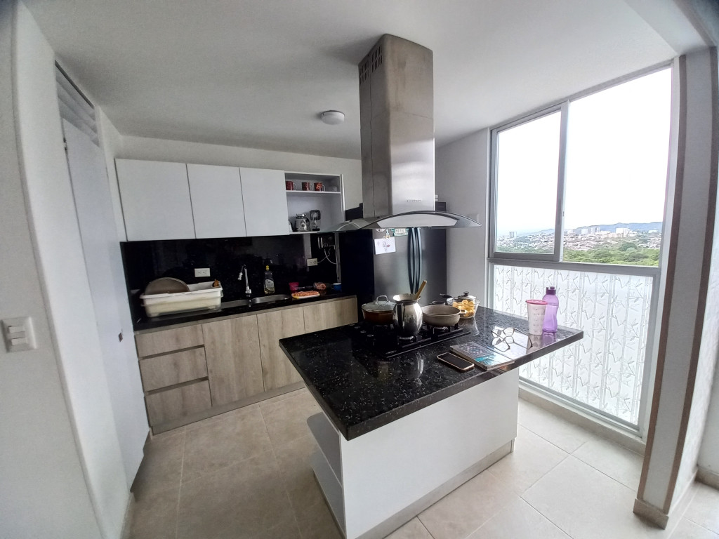 Apartamento En Venta - C.r Foresta Calambeo Piso 12, Ibagué