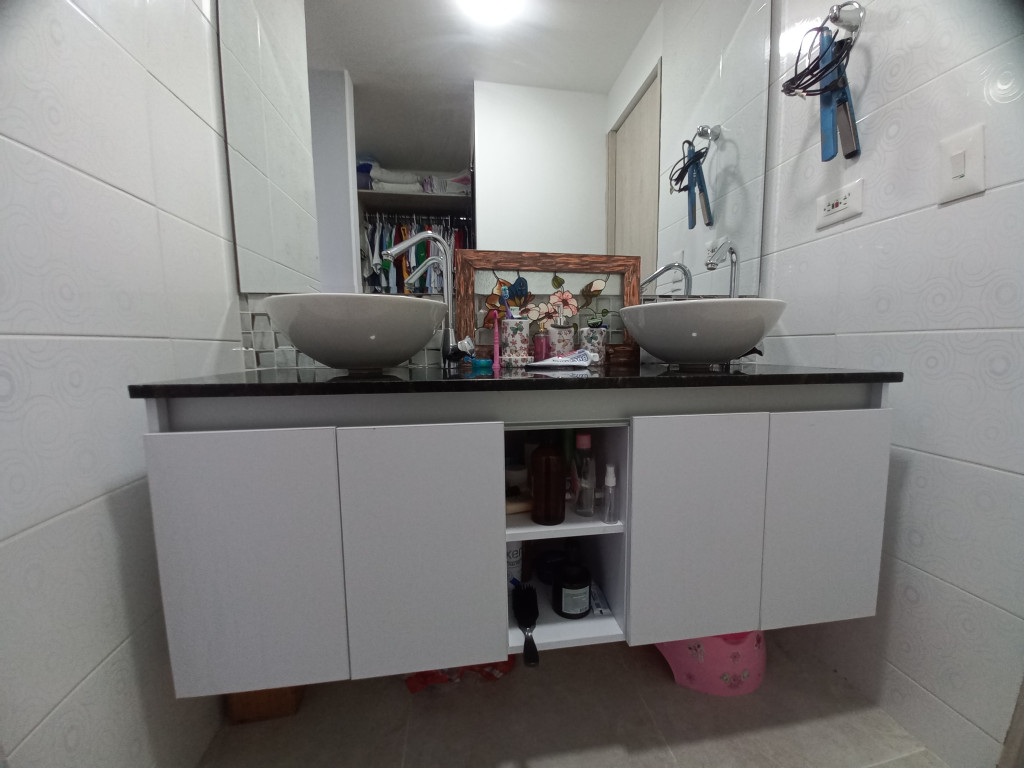 Apartamento En Venta - C.r Foresta Calambeo Piso 12, Ibagué