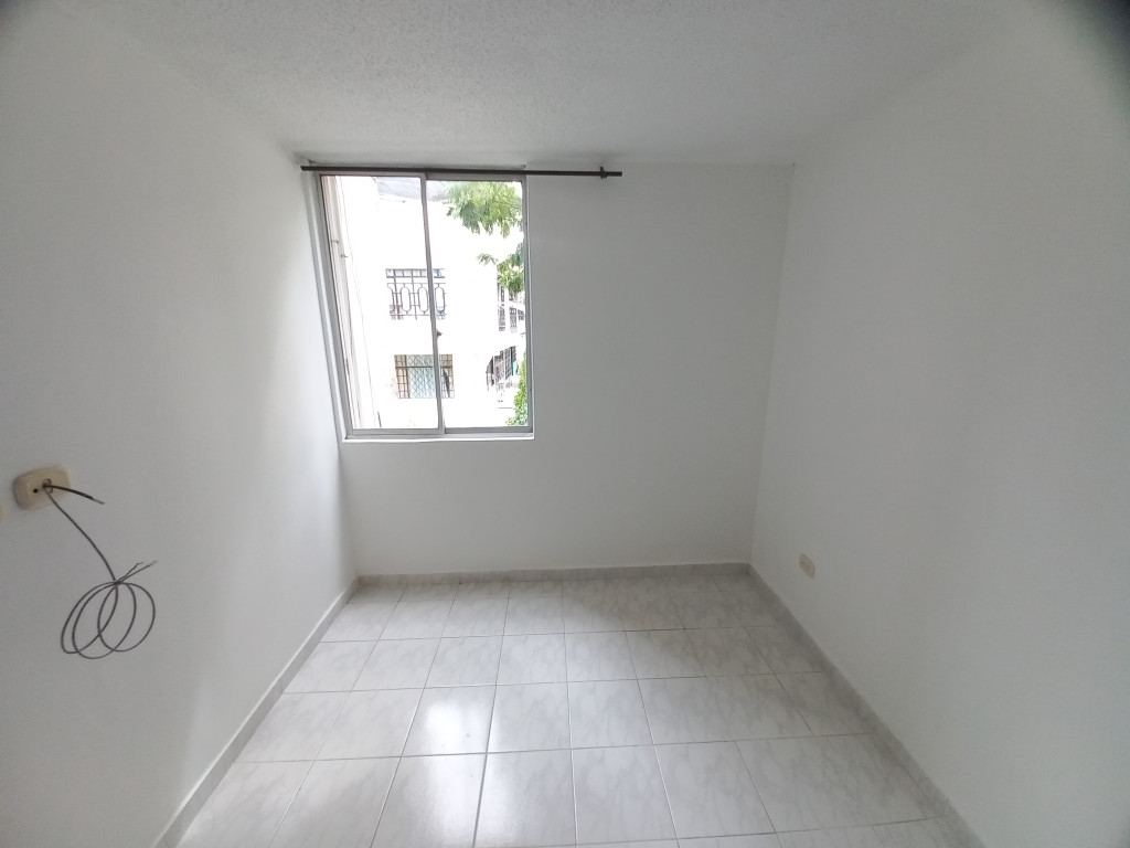 Apartamento En Venta - C.r Mirador De Cantabria Piso 2, Ibagué