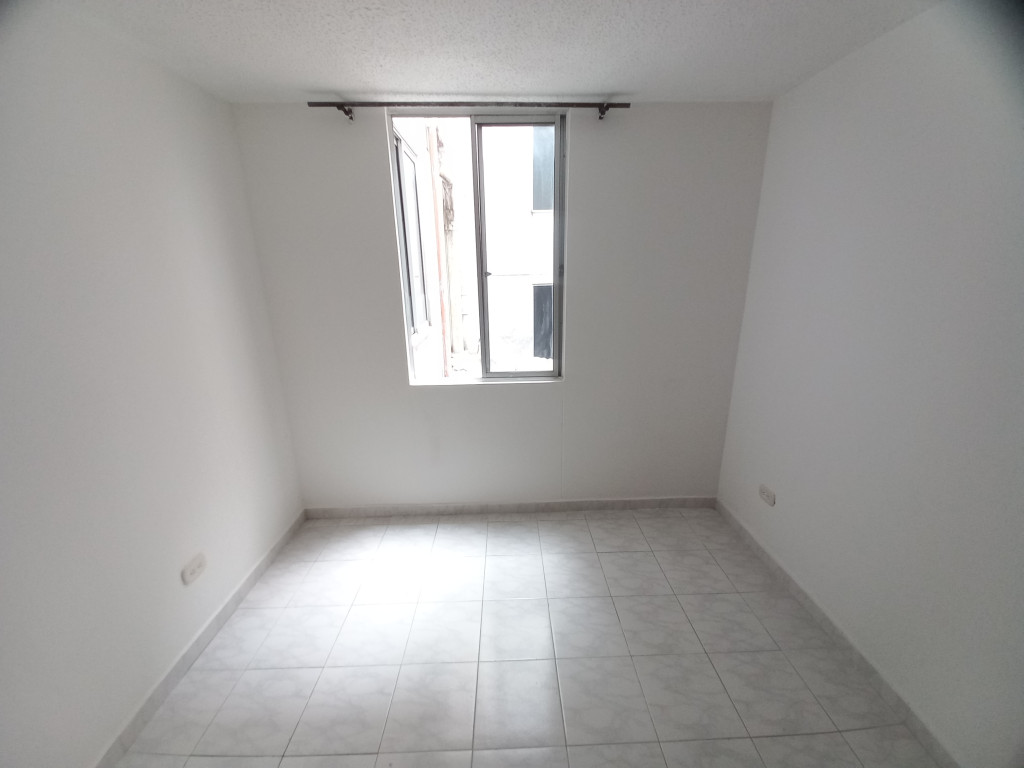 Apartamento En Venta - C.r Mirador De Cantabria Piso 2, Ibagué