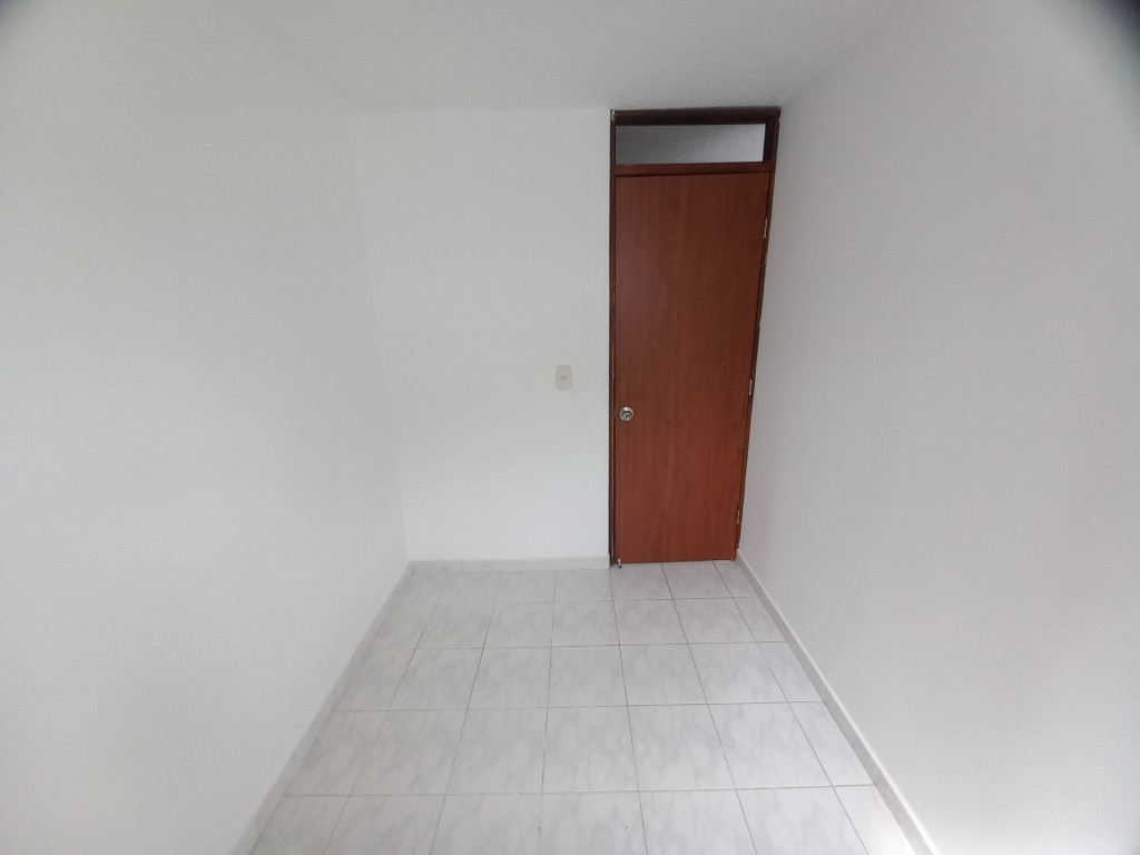 Apartamento En Venta - C.r Mirador De Cantabria Piso 2, Ibagué