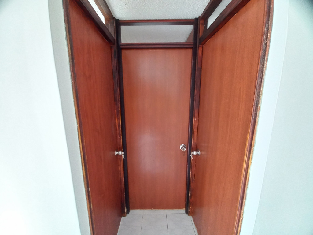 Apartamento En Venta - C.r Mirador De Cantabria Piso 2, Ibagué