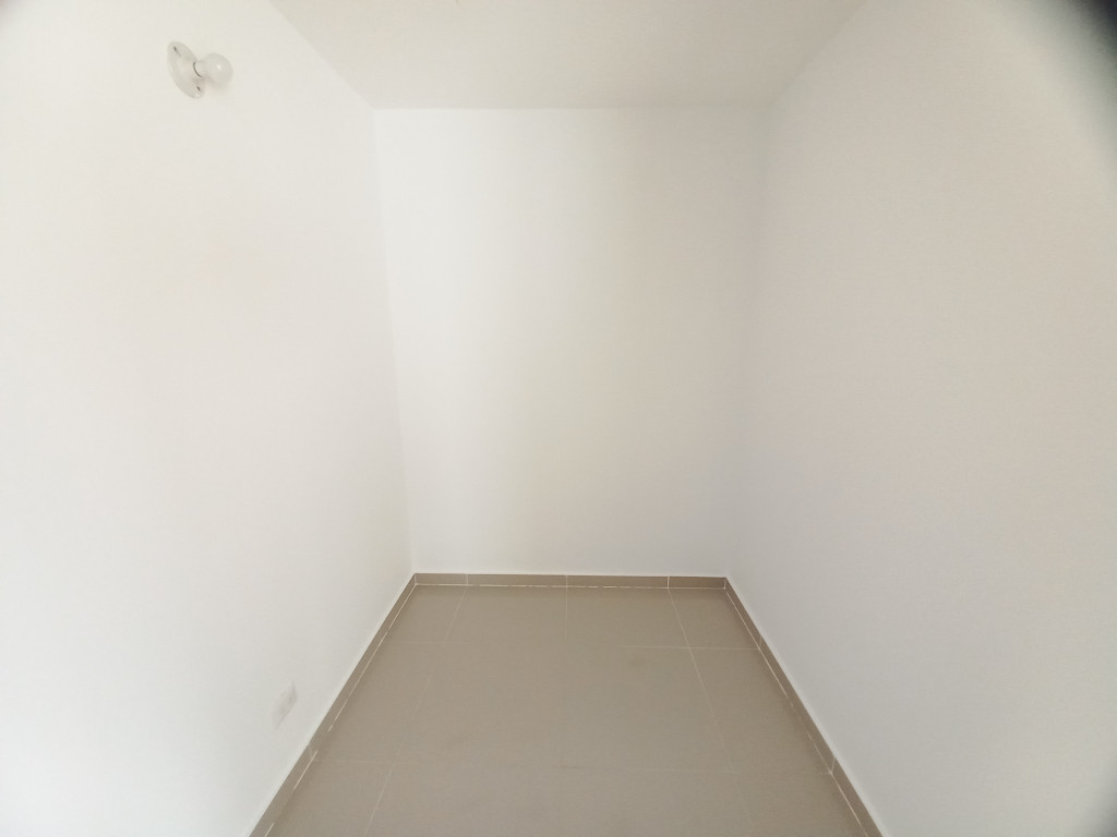 Apartaestudio En Arriendo - C.r Santa Fe De Varsovia Piso 13, Ibagué