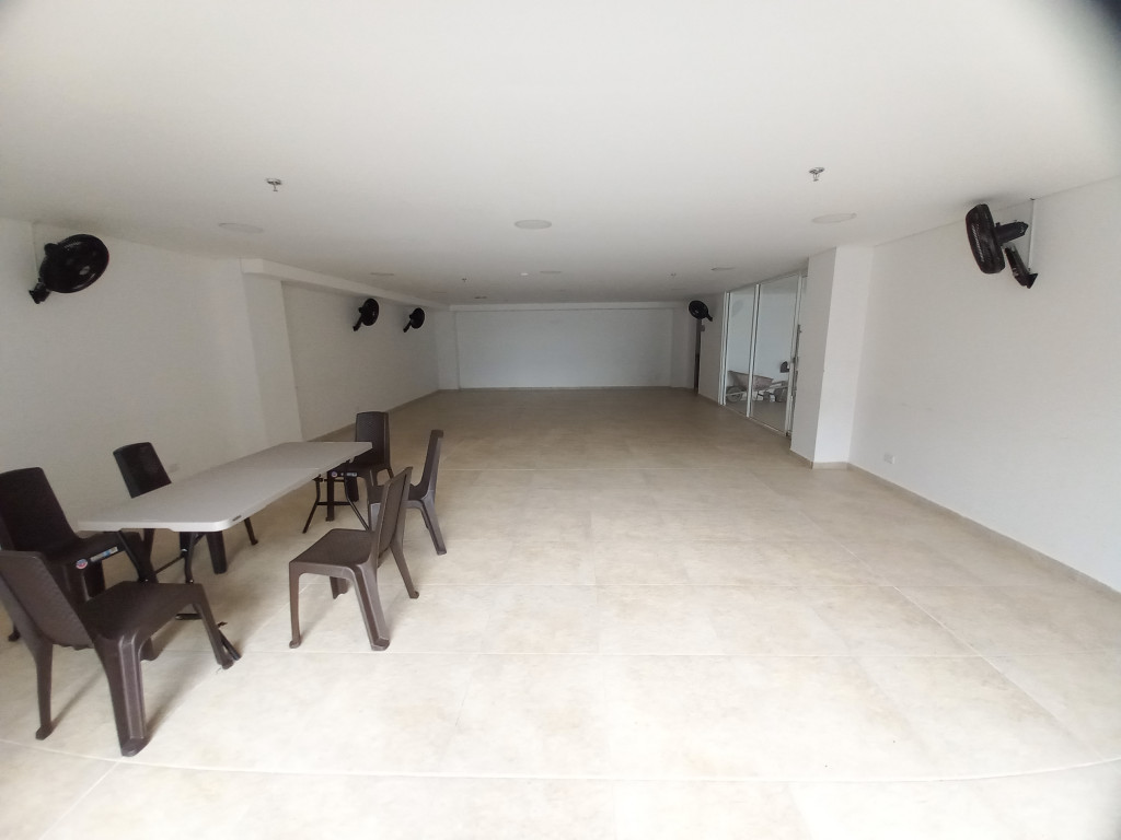 Apartaestudio En Arriendo - C.r Santa Fe De Varsovia Piso 13, Ibagué