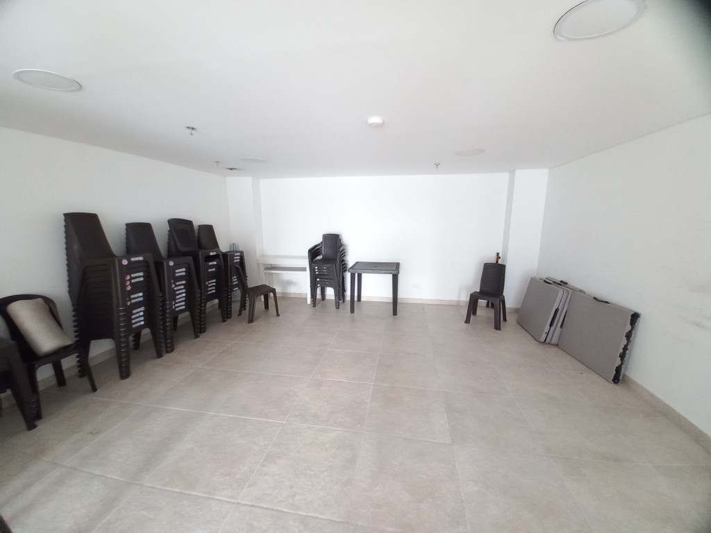 Apartaestudio En Arriendo - C.r Santa Fe De Varsovia Piso 13, Ibagué