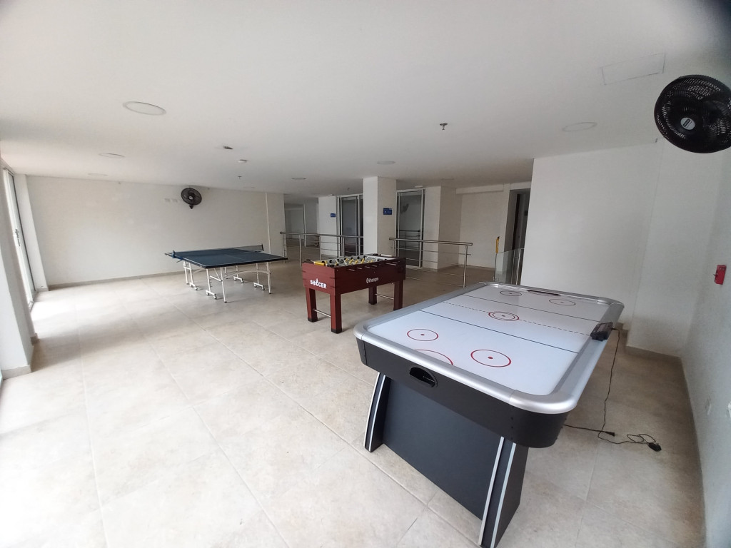 Apartaestudio En Arriendo - C.r Santa Fe De Varsovia Piso 13, Ibagué