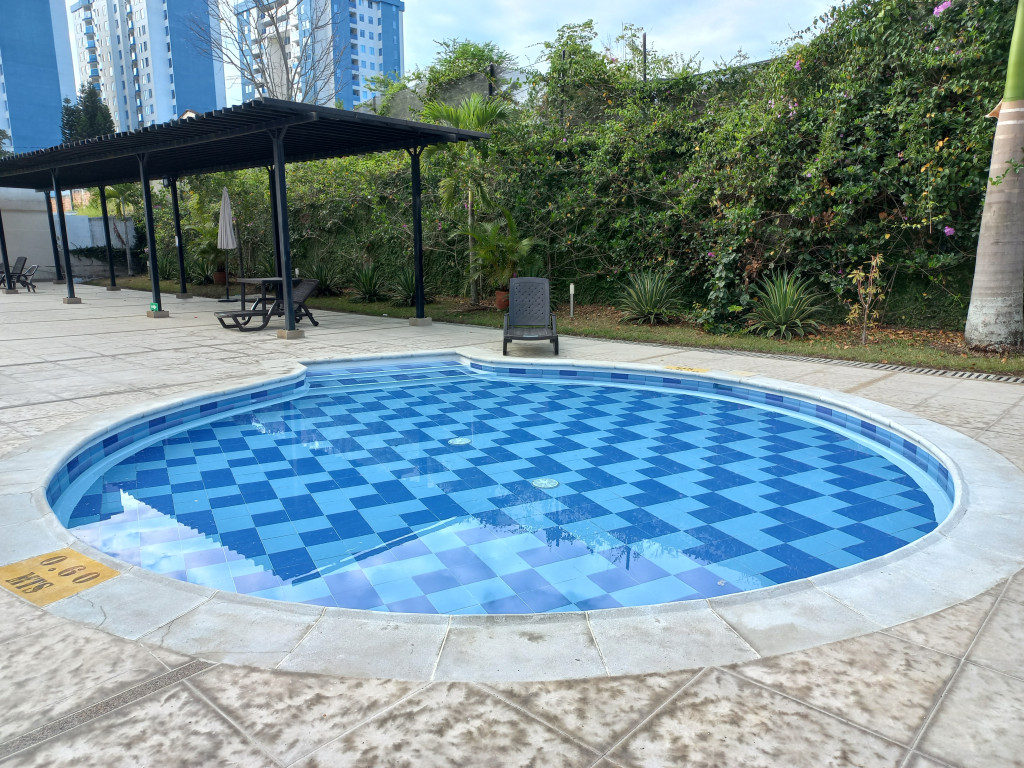 Apartaestudio En Arriendo - C.r Santa Fe De Varsovia Piso 13, Ibagué