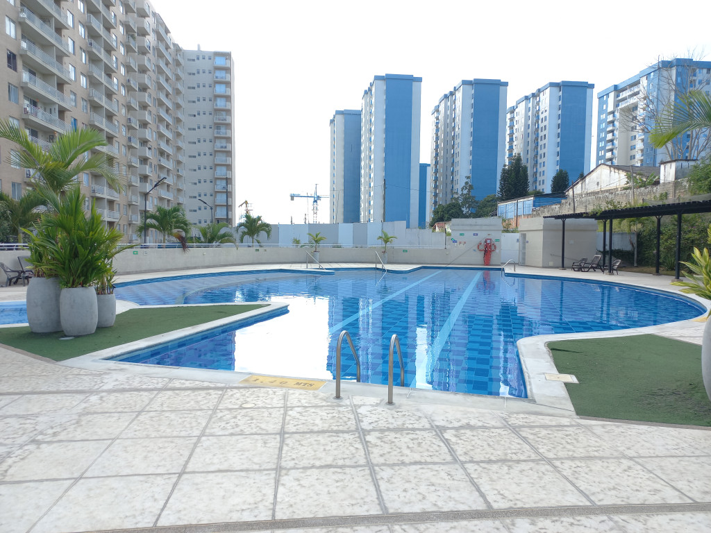 Apartaestudio En Arriendo - C.r Santa Fe De Varsovia Piso 13, Ibagué