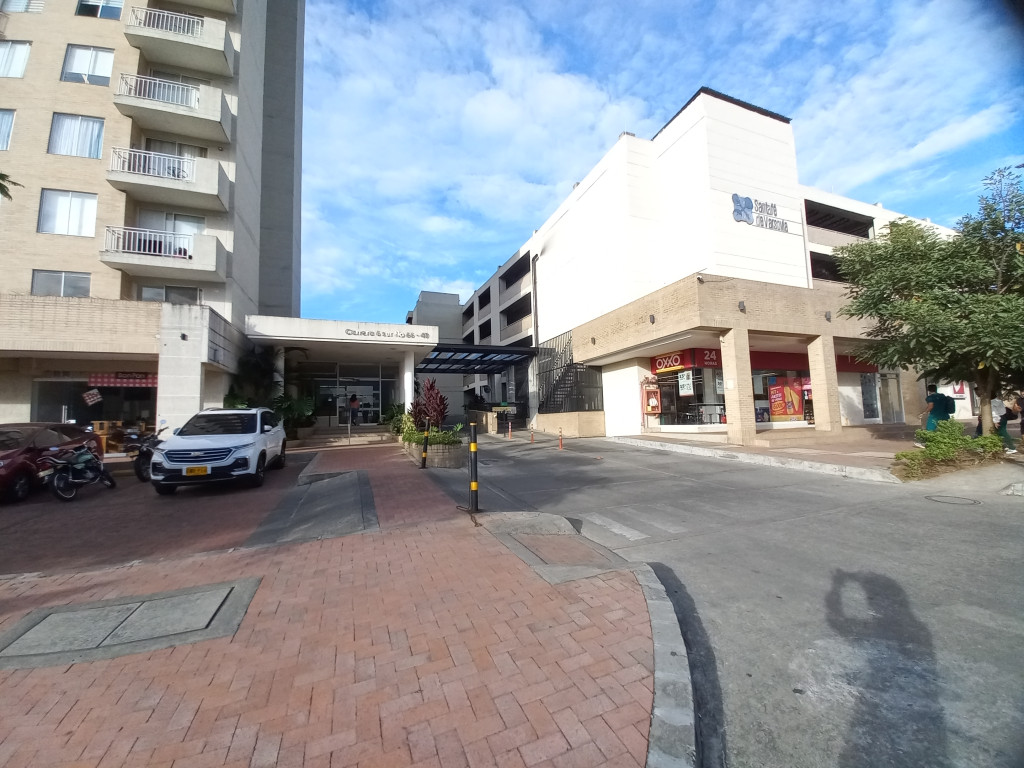 Apartaestudio En Arriendo - C.r Santa Fe De Varsovia Piso 13, Ibagué