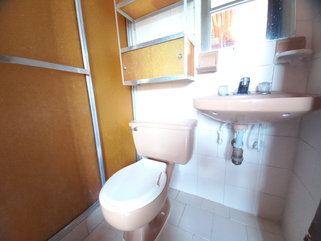 Apartamento En Venta - C.r Caracoli Piso 4 Sin Ascensor, Ibagué