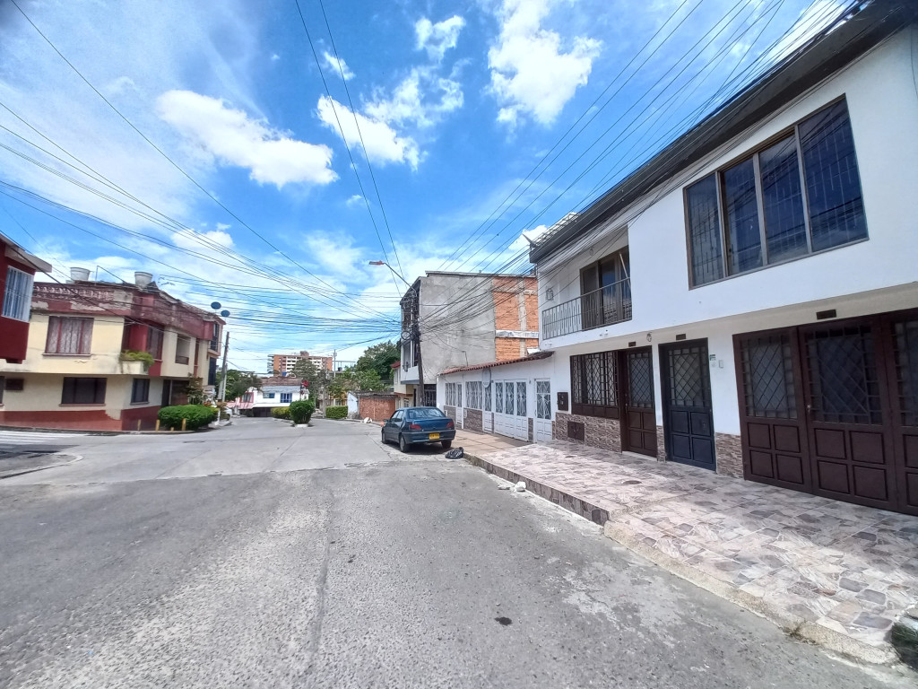 Apartamento En Venta - Edificio Bifamiliar  Gutierrez Romero Piso 2, Ibagué