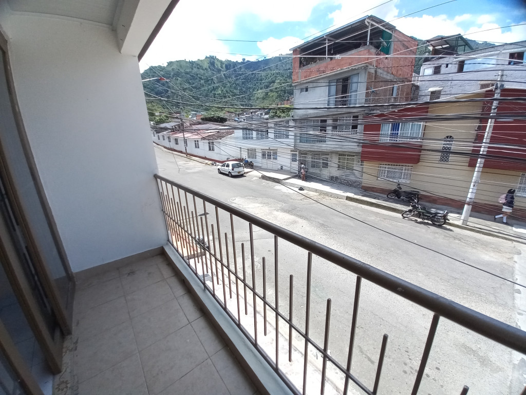 Apartamento En Venta - Edificio Bifamiliar  Gutierrez Romero Piso 2, Ibagué