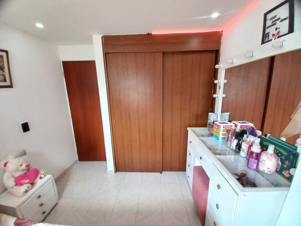 Apartamento En Venta - C.r Alameda  Piso 4 Sin Ascensor, Ibagué