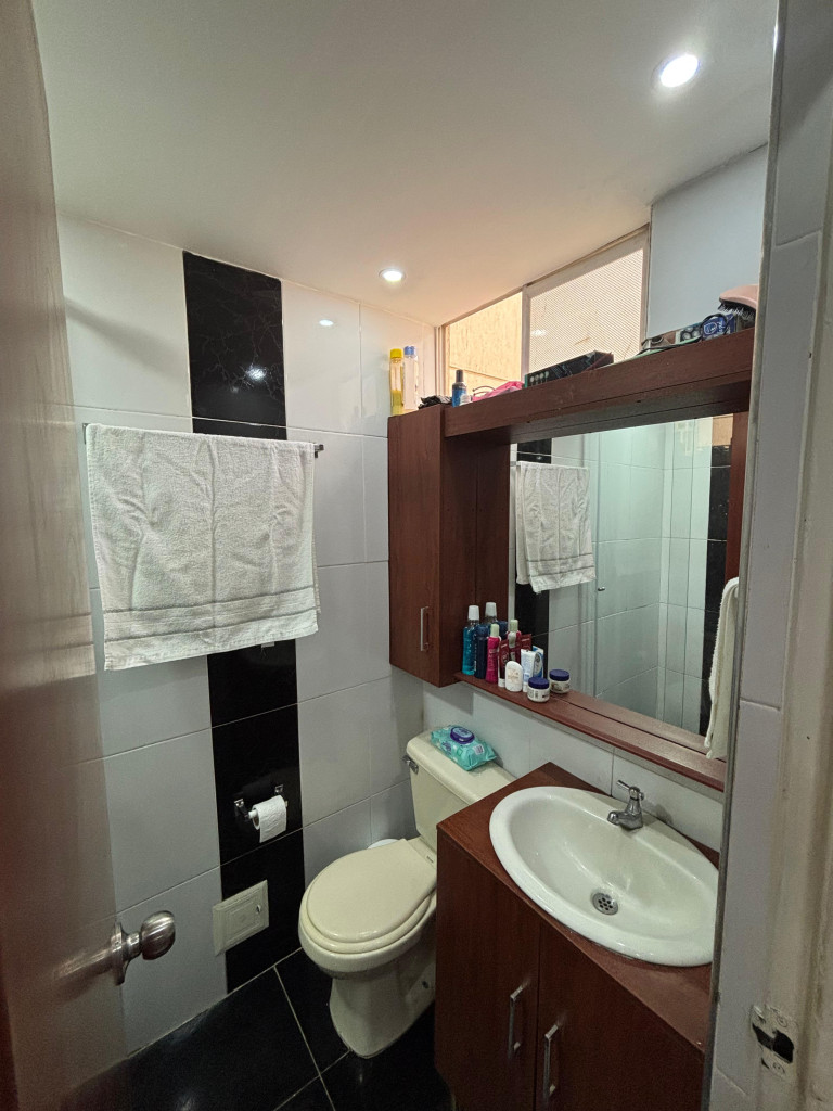 Apartamento En Venta - C.r Alameda  Piso 4 Sin Ascensor, Ibagué