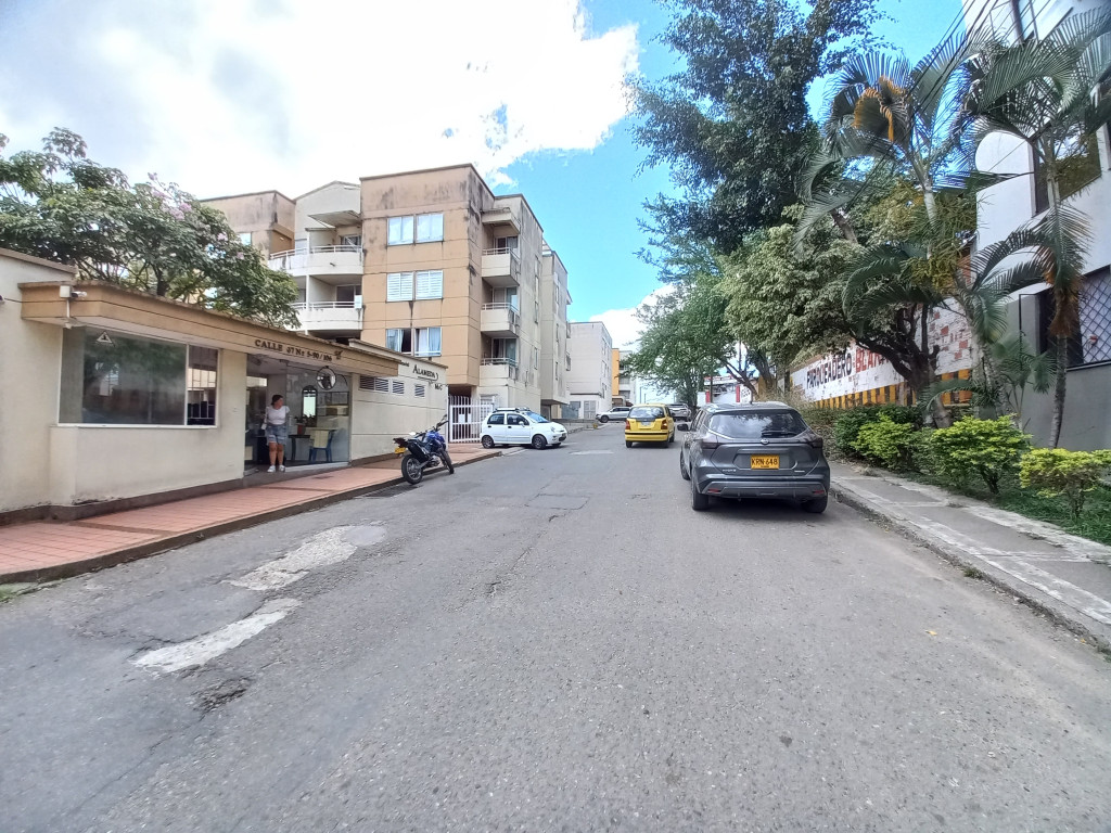 Apartamento En Venta - C.r Alameda  Piso 4 Sin Ascensor, Ibagué