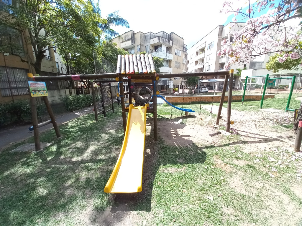 Apartamento En Venta - C.r Alameda  Piso 4 Sin Ascensor, Ibagué