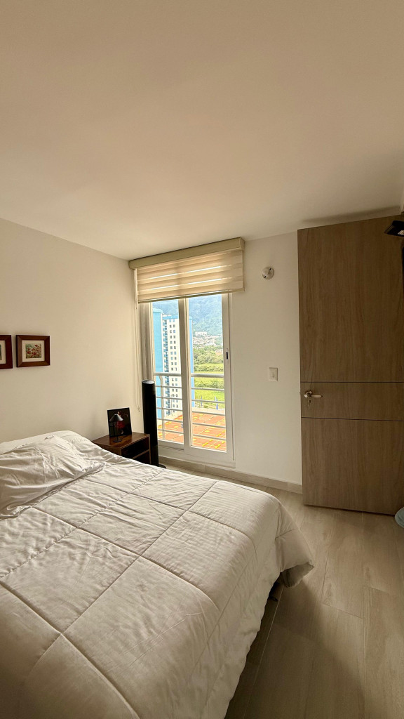 Apartamento En Venta - C.r Bosque Reservado Piso 15, Ibagué