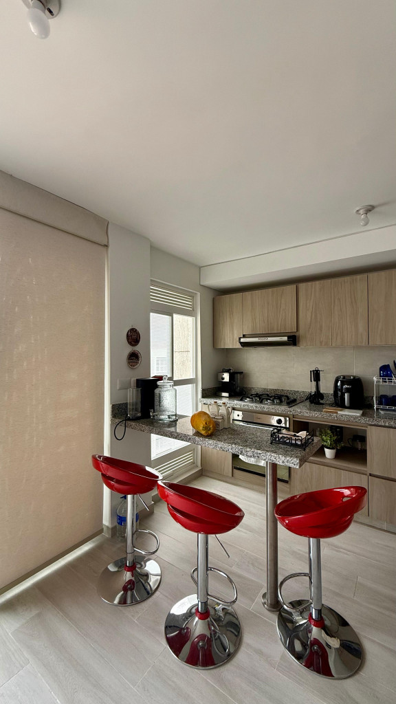 Apartamento En Venta - C.r Bosque Reservado Piso 15, Ibagué