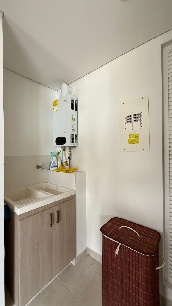 Apartamento En Venta - C.r Bosque Reservado Piso 15, Ibagué