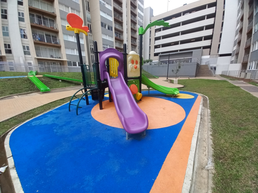 Apartamento En Venta - C.r Bosque Reservado Piso 15, Ibagué