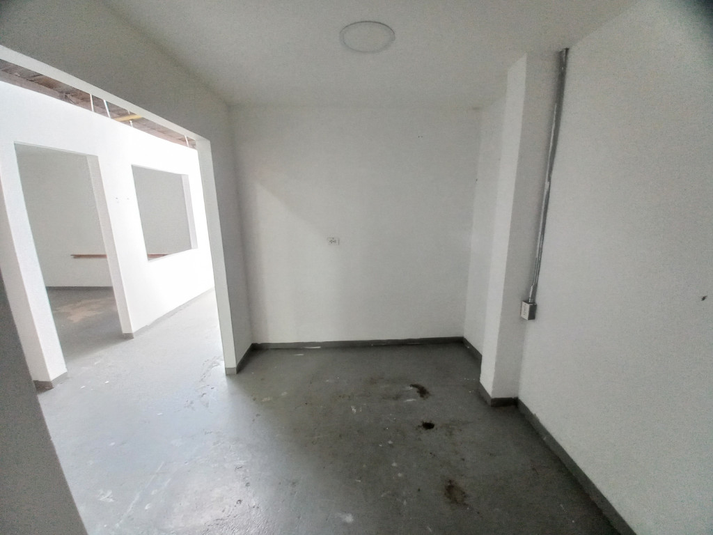 Local En Arriendo - Carrera 5 27-29, Ibagué