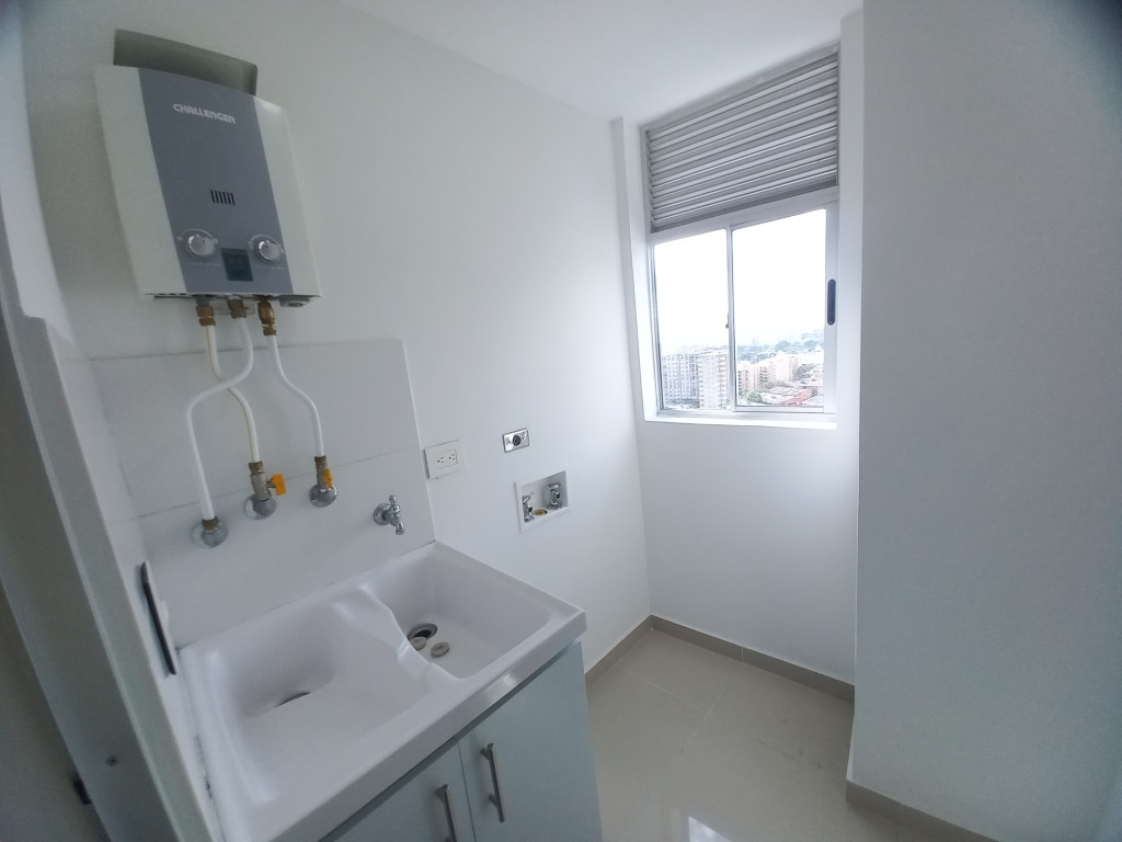 Apartamento En Arriendo - Edificio Infinity Piso 17, Ibagué