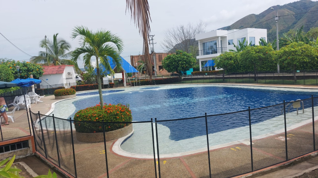 Lote EN VENTA EN ., código: 10260344 - 5