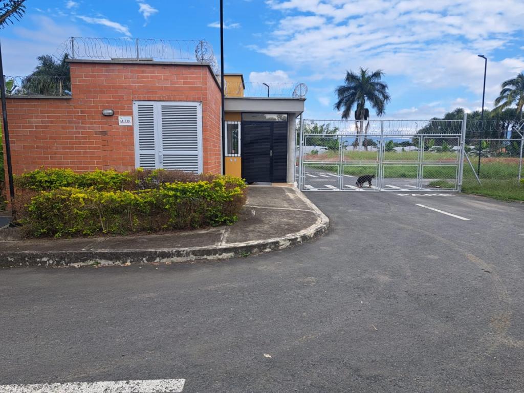 Lote EN VENTA EN ., código: 10207562 - 0