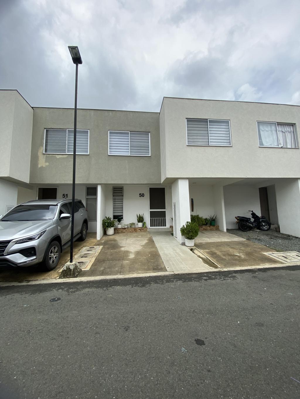 Casa-condominio EN VENTA EN Ciudad Country, código: 1014700 - 0