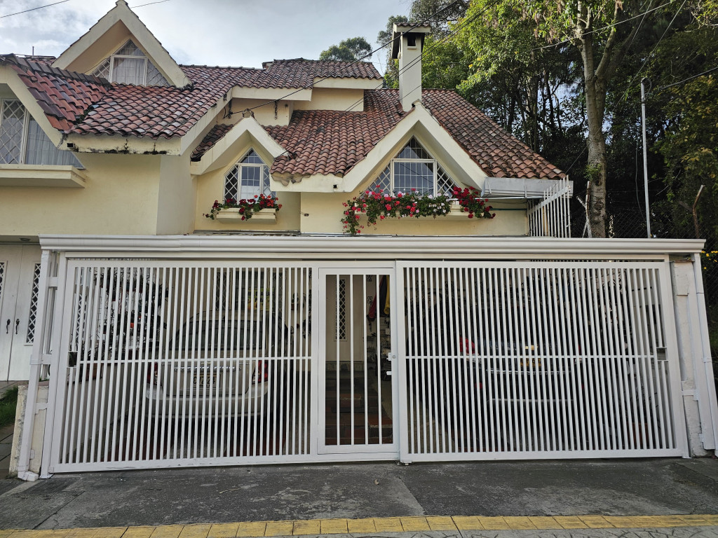 CASA Cedro Salazar-Usaquén