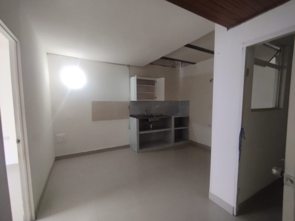 Apartaestudio EN ARRIENDO EN Álamos Norte, código: 10182292 - 11