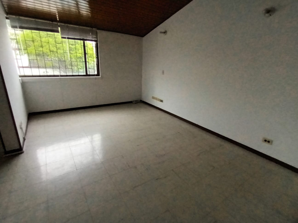 COMERCIAL (CASA PARA COMERCIO) Prado Veraniego Sur