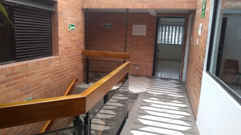 Edificio EN VENTA EN Avenida Pradilla, código: 1015117 - 18