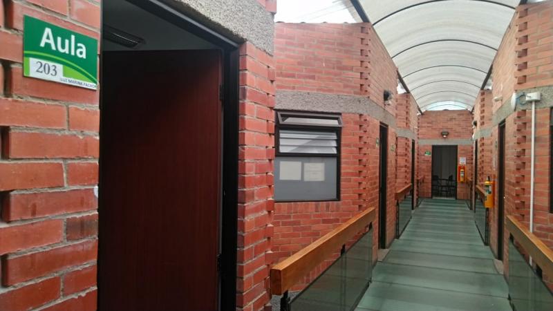 Edificio EN VENTA EN Avenida Pradilla, código: 1015117 - 0