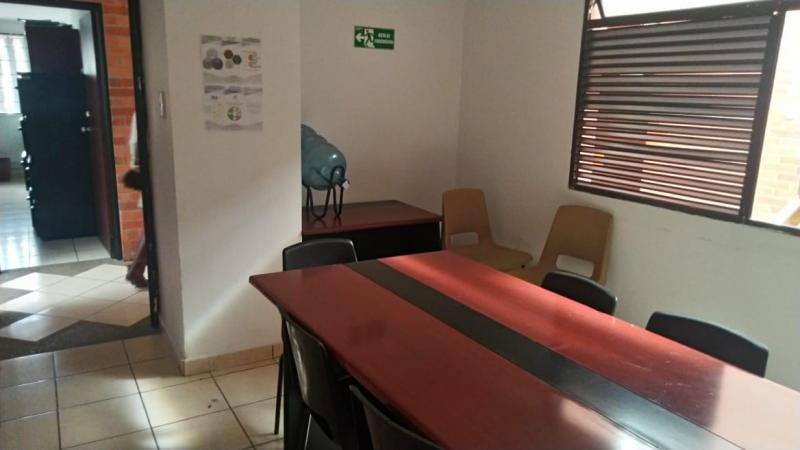 Edificio EN VENTA EN Avenida Pradilla, código: 1015117 - 7