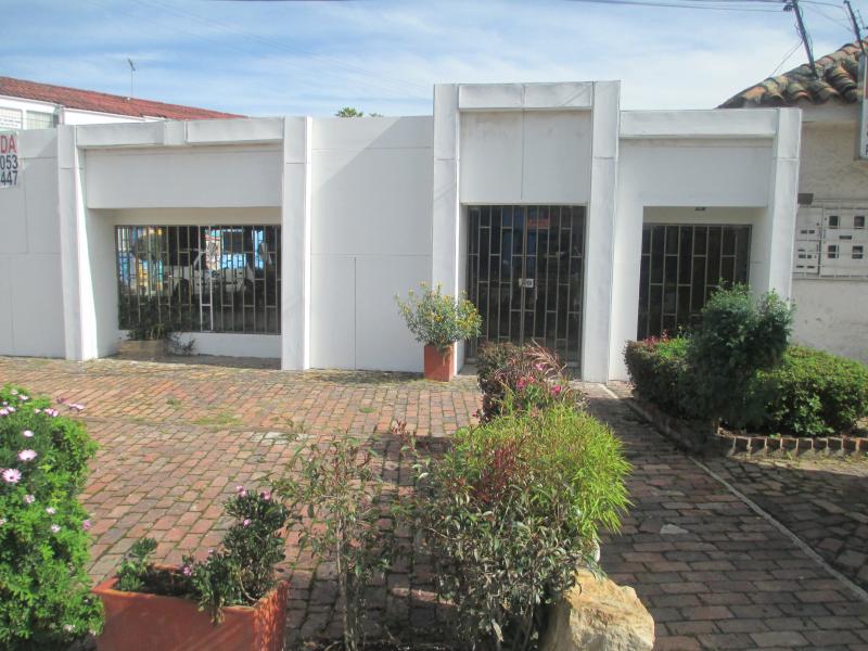 Local EN ARRIENDO EN Avenida Pradilla, código: 1015253 - 0