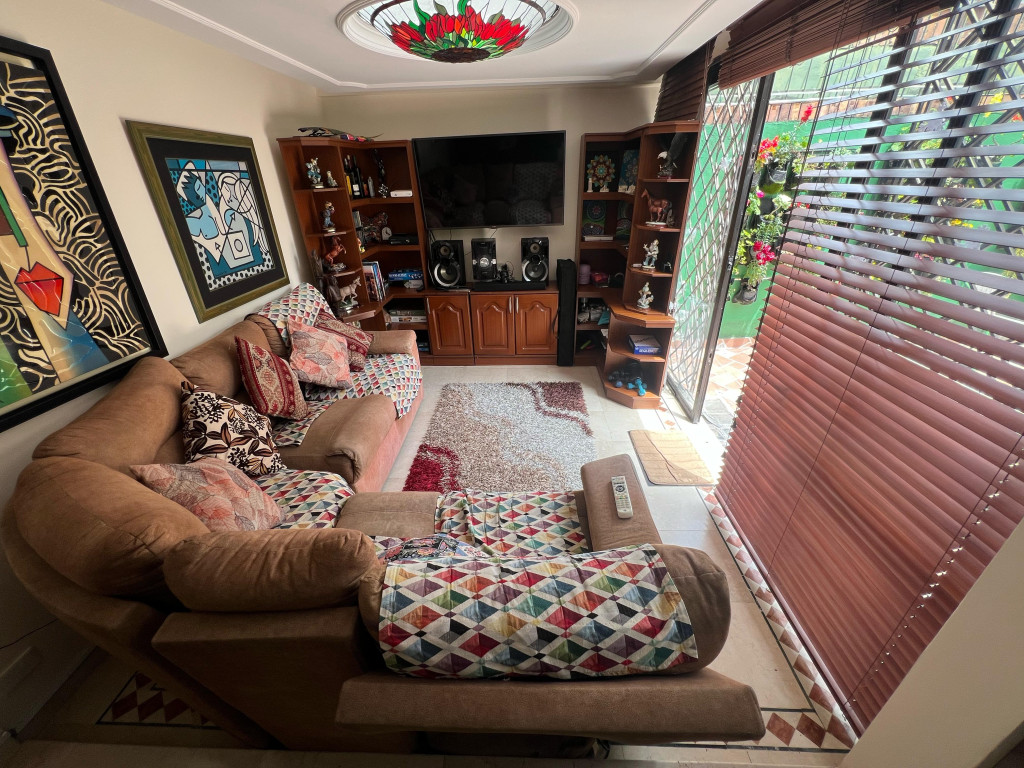 Casa EN VENTA EN Cedritos, código: 10235648 - 4