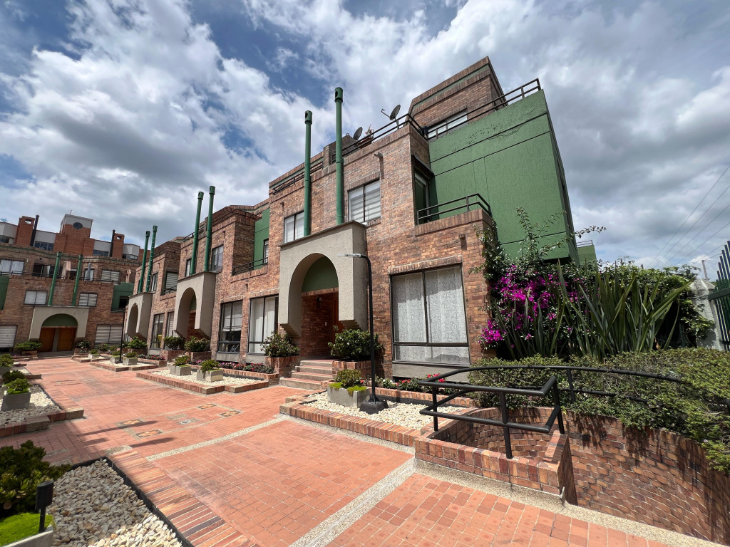 Casa EN VENTA EN Cedritos, código: 10235648 - 23