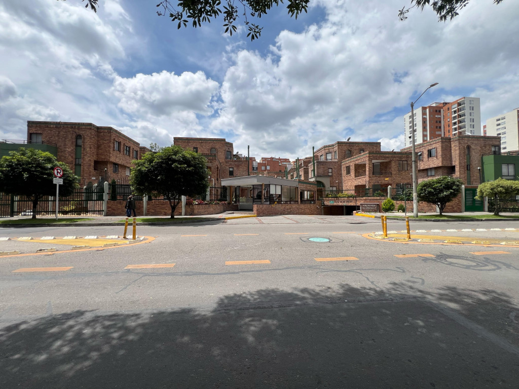 Casa EN VENTA EN Cedritos, código: 10235648 - 24