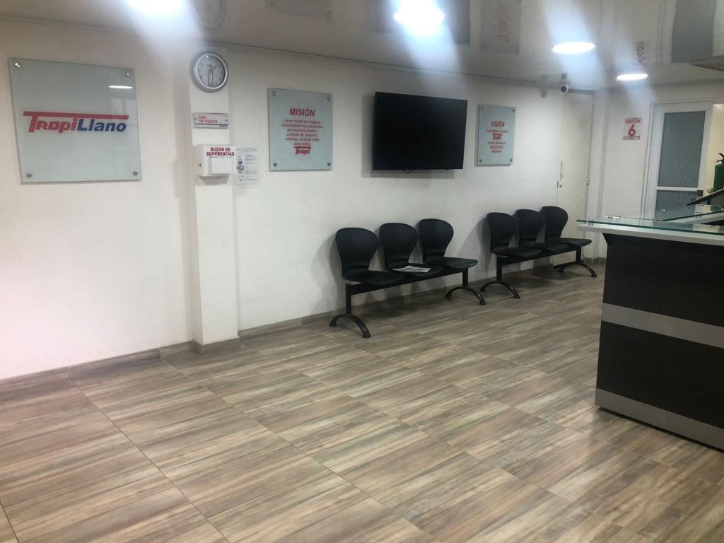 Bodega EN VENTA EN ALBORADA, código: 10241768 - 20