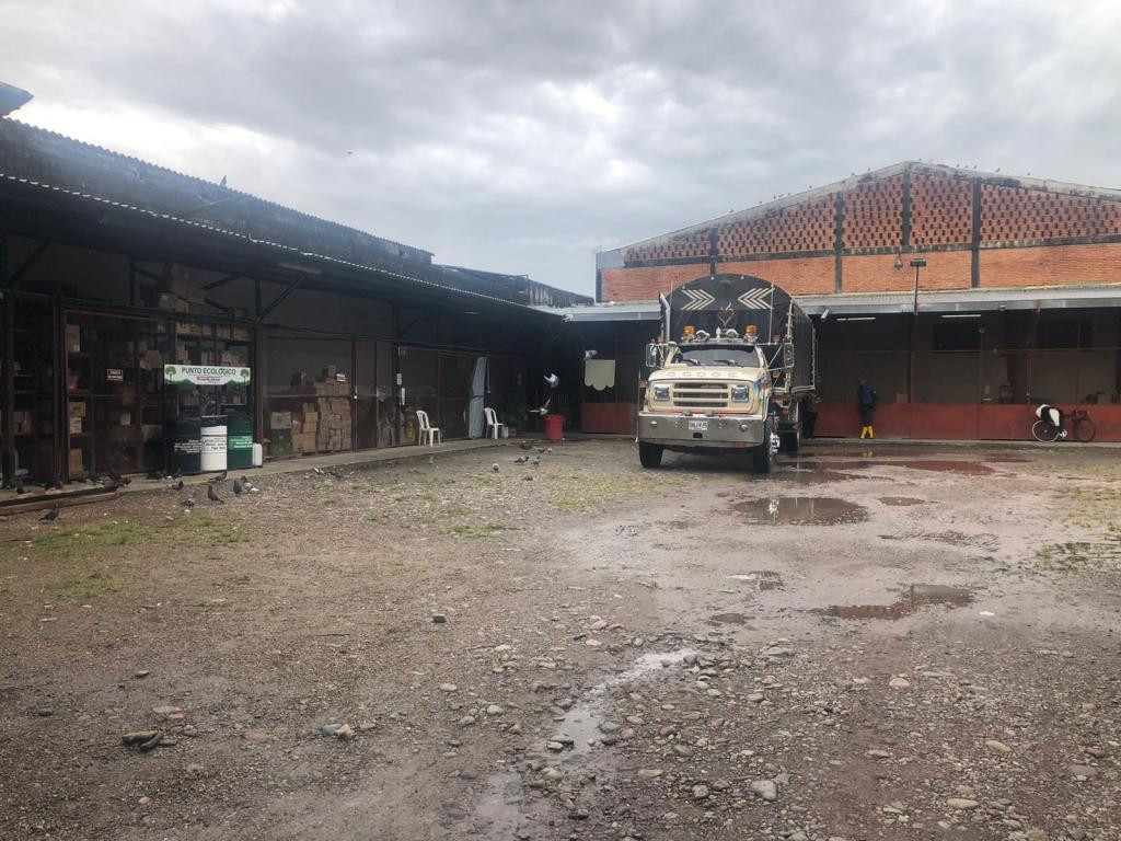 Bodega EN VENTA EN ALBORADA, código: 10241768 - 7