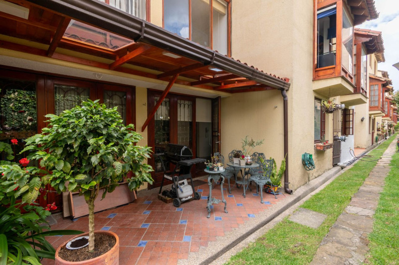 Casa EN VENTA EN ., código: 1019172 - 24