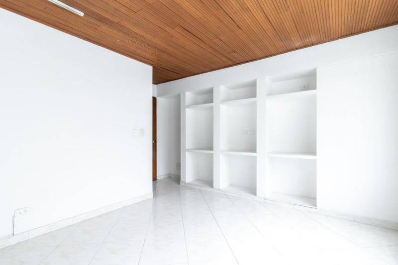 Oficina EN ARRIENDO EN ., código: 1018547 - 5