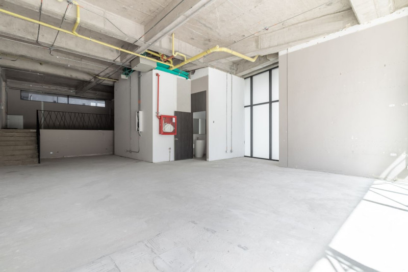 Local EN ARRIENDO EN ., código: 1018918 - 0