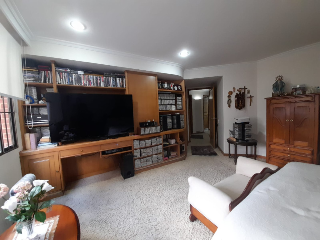 Apartamento En Venta - Los Rosales, Bogotá