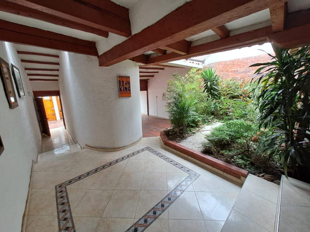 Casa En Arriendo - Santa Barbara, Bogotá